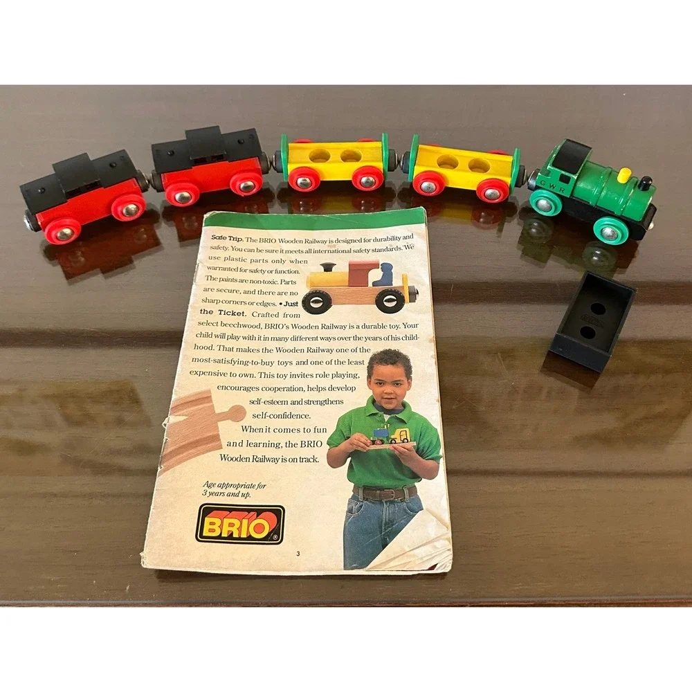 Brio Vintage Wooden Railway Train Set GWR Green Engine Cargo Cars Caboose Sweden